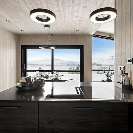 In Stunning Surroundings Vakantiehuis Kjerrvika