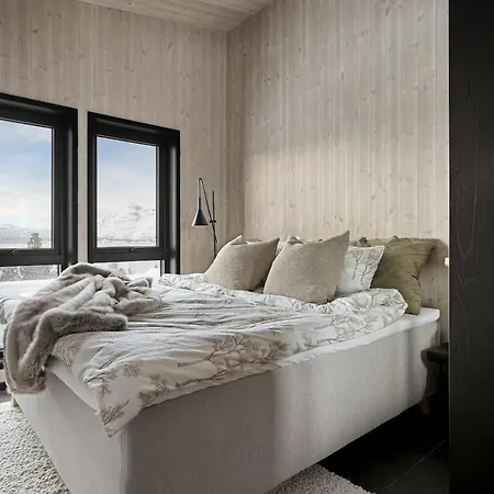 In Stunning Surroundings 펜션 Kjerrvika