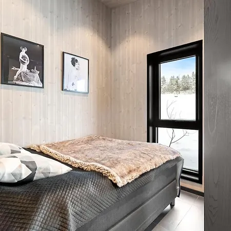 In Stunning Surroundings * Kjerrvika