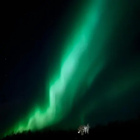 In Stunning Surroundings * Kjerrvika