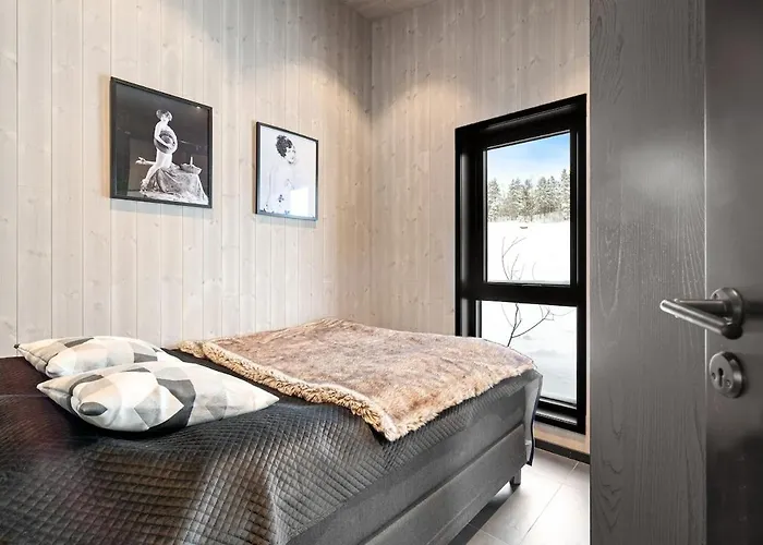In Stunning Surroundings * Kjerrvika